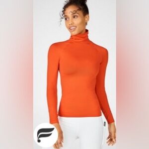 Fabletics Naomi Seamless Long-Sleeve Turtleneck in Harvest, size large